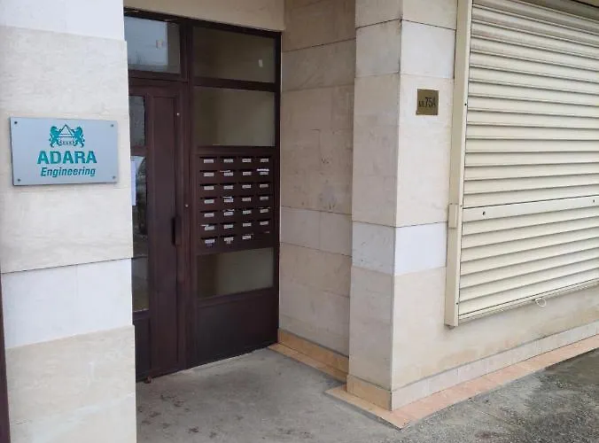 Mladost 1 Near The Metro Appartement *